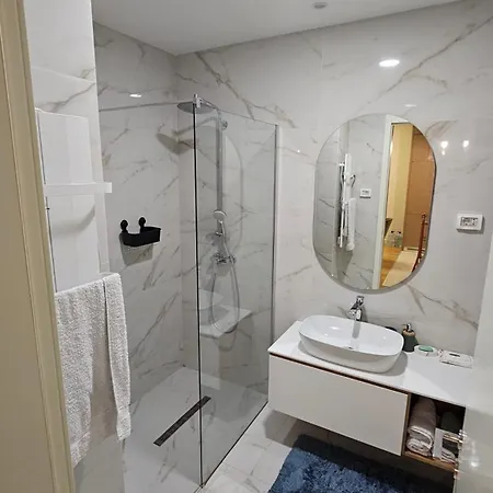 Apartment Elegance Near Capital Plaza Podgorica